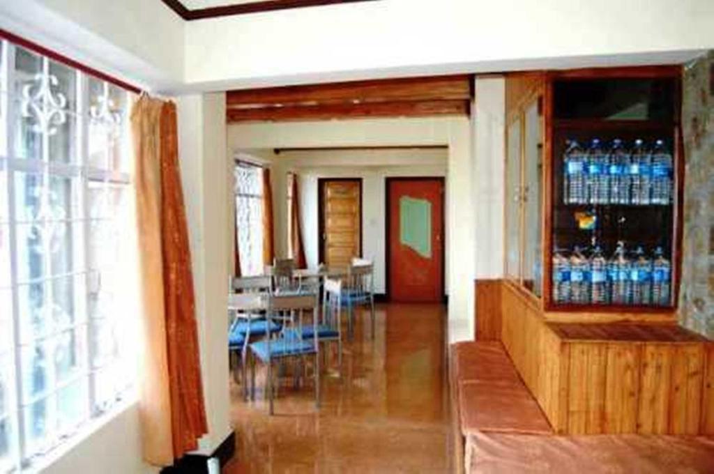 Broadway Hotel Darjeeling  Exterior photo