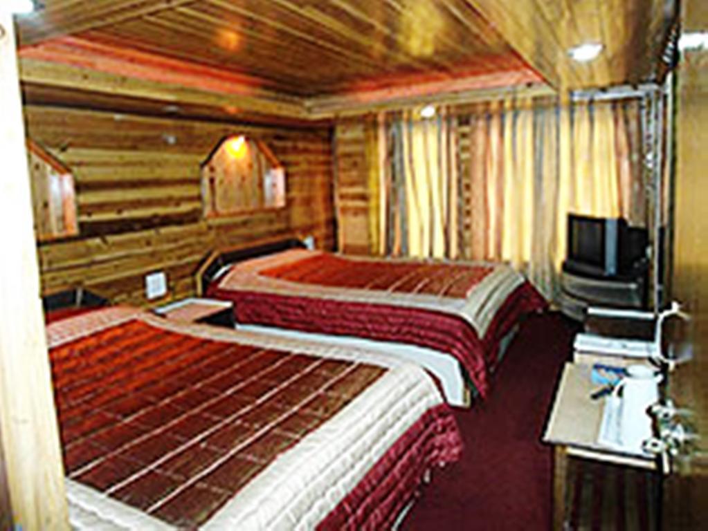 Broadway Hotel Darjeeling  Exterior photo